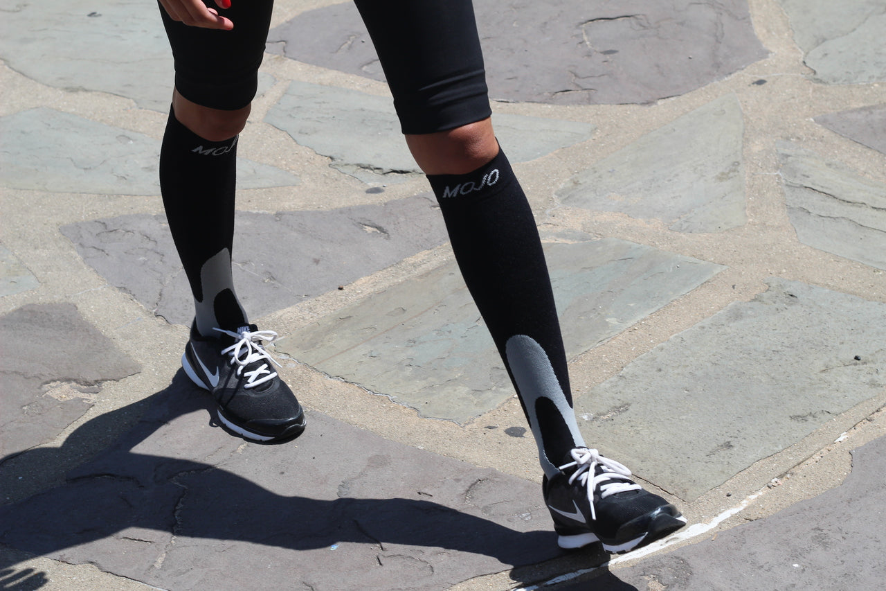 Elite Coolmax Performance & Recovery Compression Socks for Men 20-30mmHg, A601